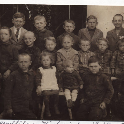Richard, Alisa und Franz, Kinder von Ernst Plieninger in der Mitte, 1930